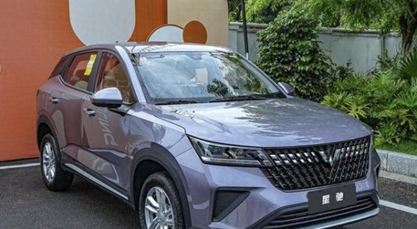 配资入门知识网 适合家用代步的SUV，2026款五菱星驰上市，配1.5L动力，5.28万起
